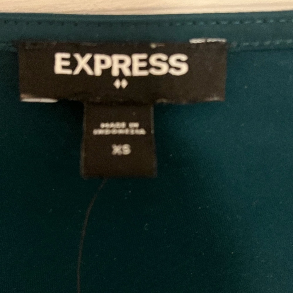 Express top - Picture 2 of 2
